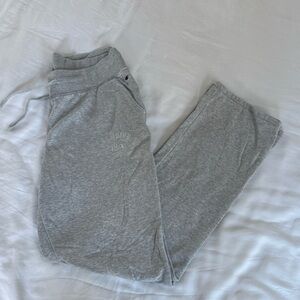 Champion Logo Men’s Gray Straight Leg Sweatpants